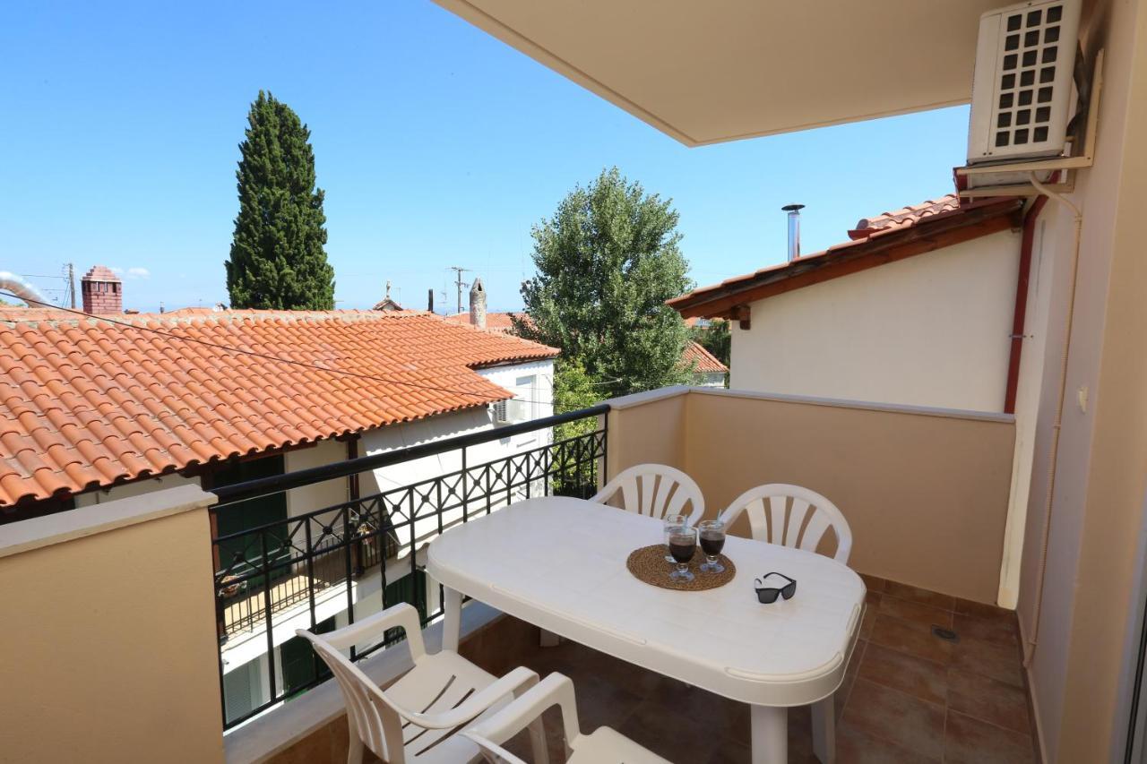 Palia Platia Apartments Pefkochori Exterior photo